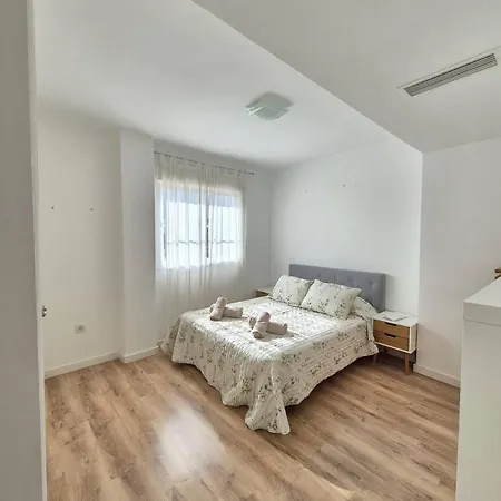 Happy Travel Torrequebrada Golf & Apartment